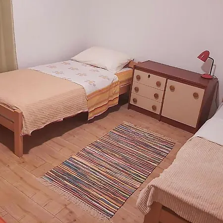2 Bedroom Gorgeous In